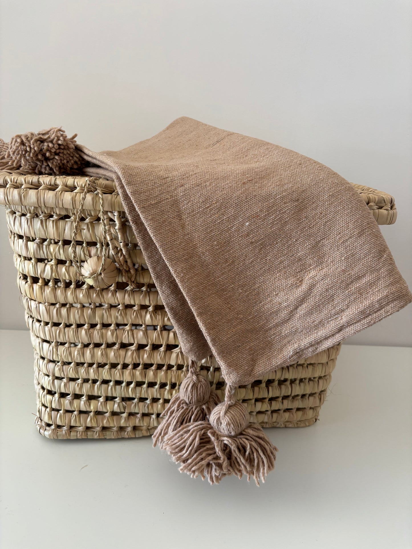 HOUSSE DE COUSSIN A POMPOM UNI