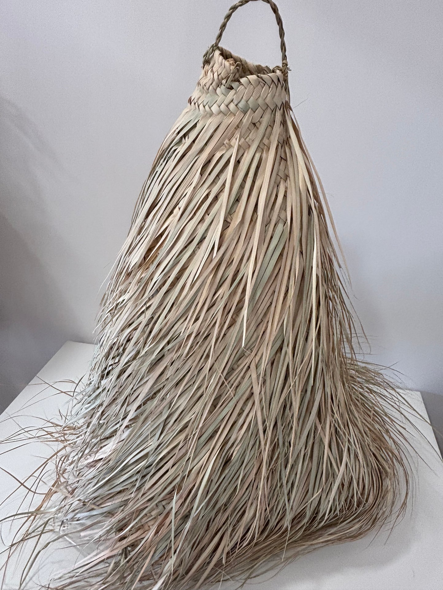 SUSPENSION EN FEUILLE DE PALMIER