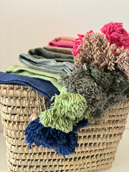 HOUSSE DE COUSSIN A POMPOM UNI