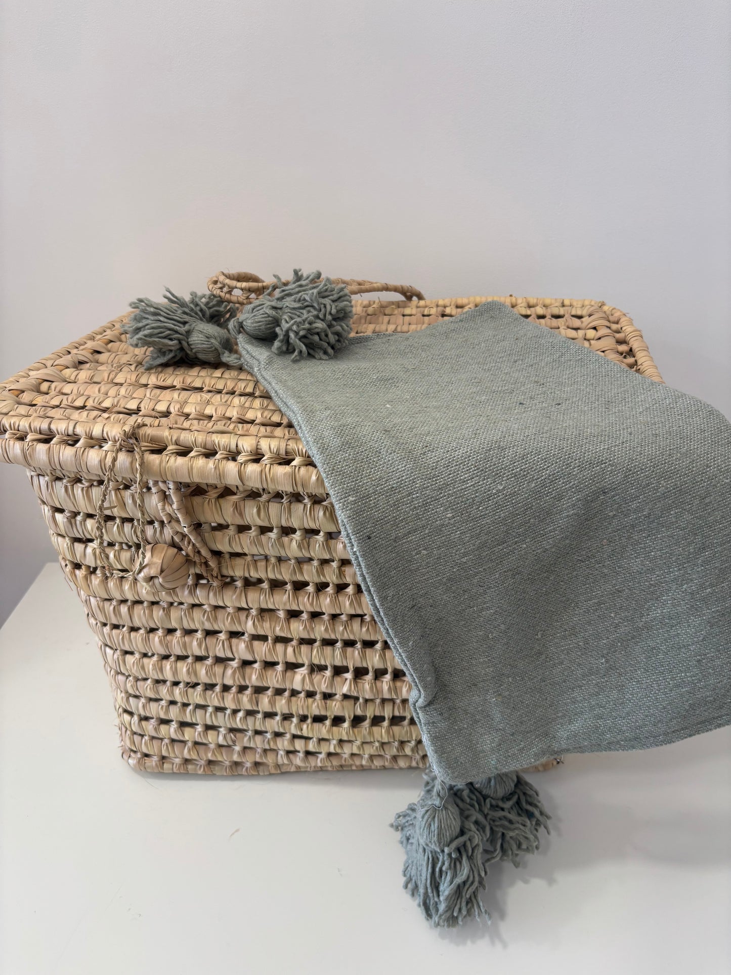 HOUSSE DE COUSSIN A POMPOM UNI